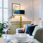 Exquisite Gem - Garden York