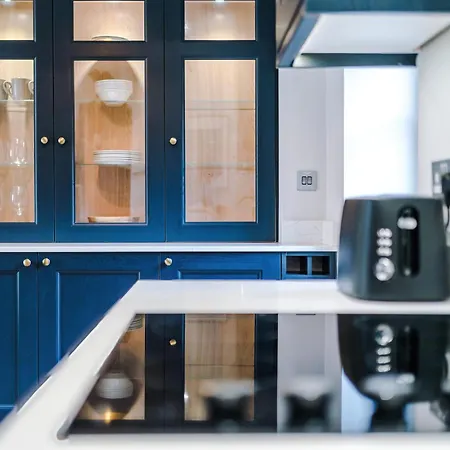 Exquisite Gem - Garden Appartement *