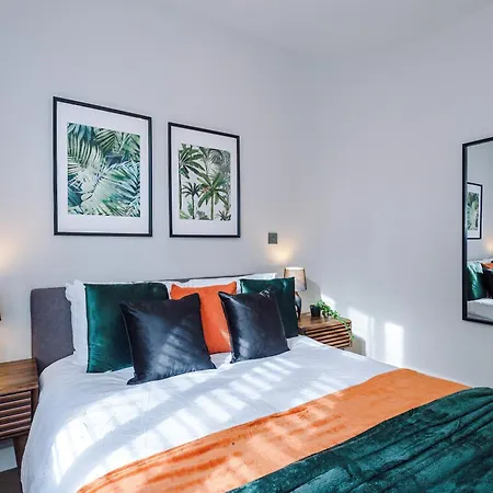 Exquisite Gem - Garden * York