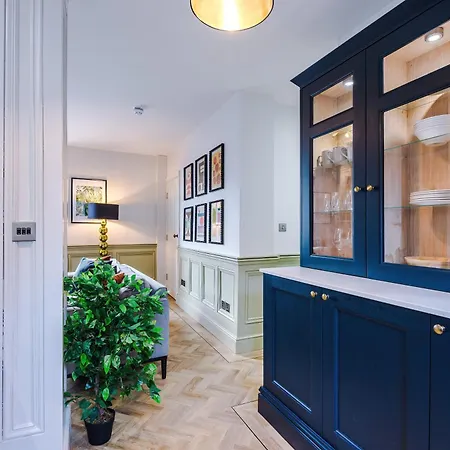 Exquisite Gem - Garden