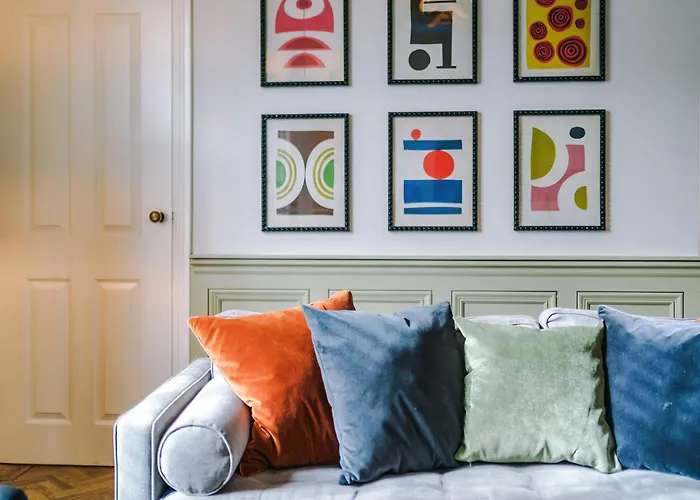 Exquisite Gem - Garden